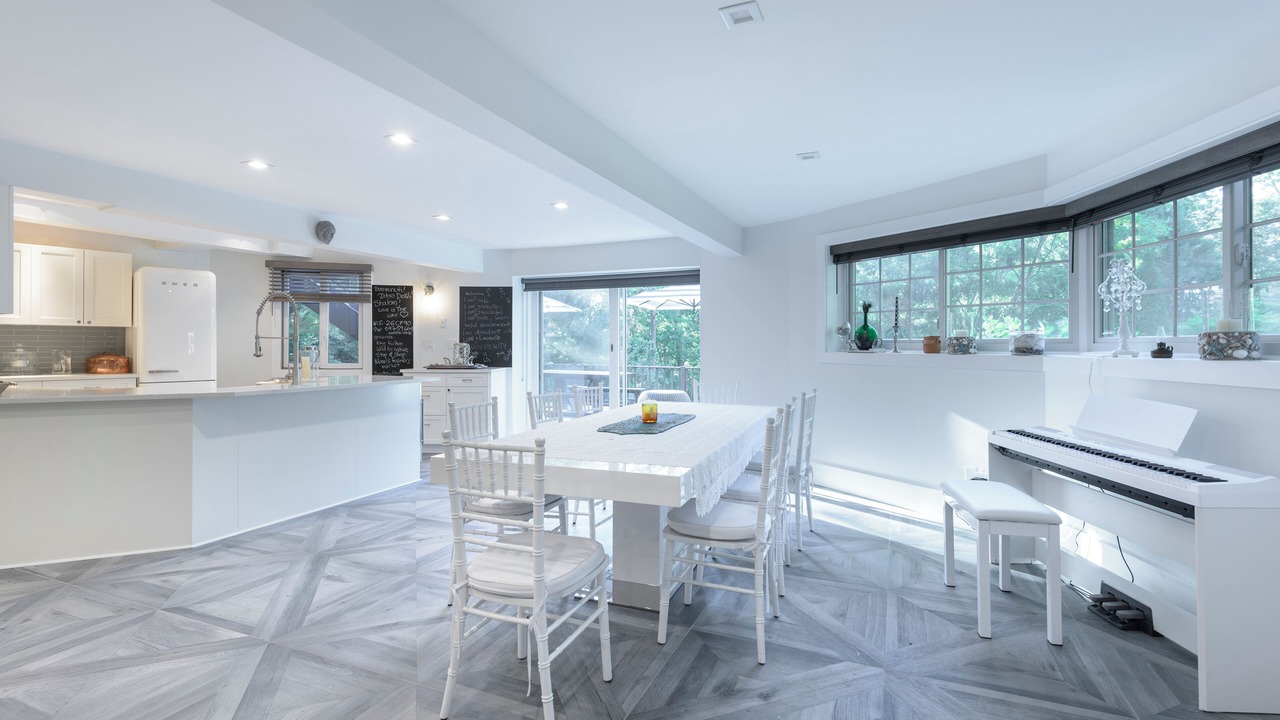 Photo of Others in Hampton Bays