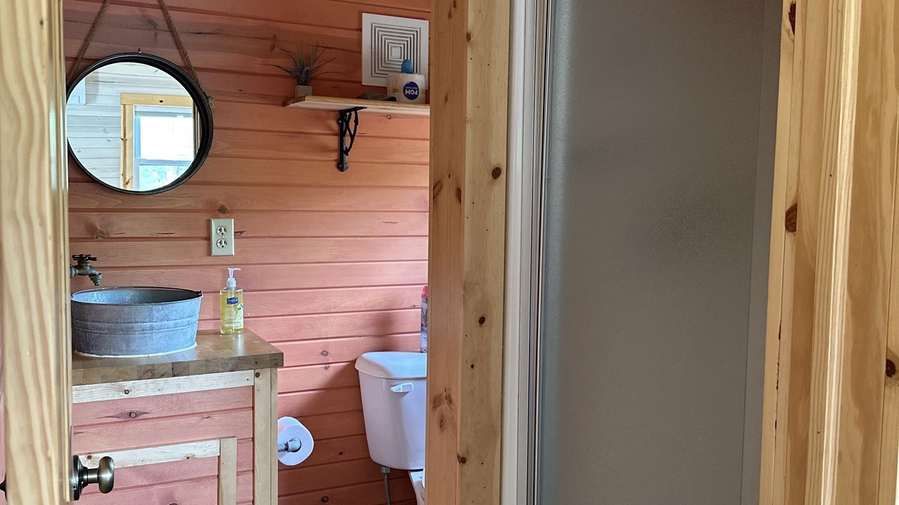 Photo of Bathroom in Jasonville