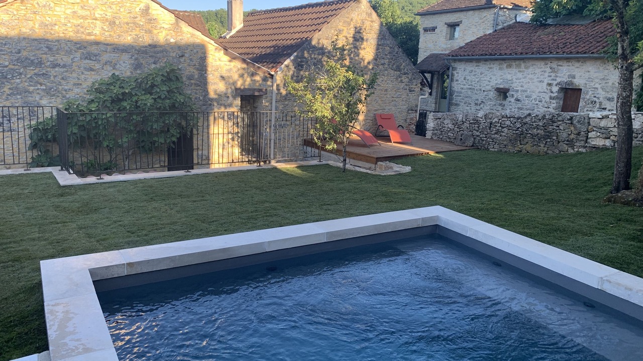 Photo of Patio Balcony in Saint-Medard