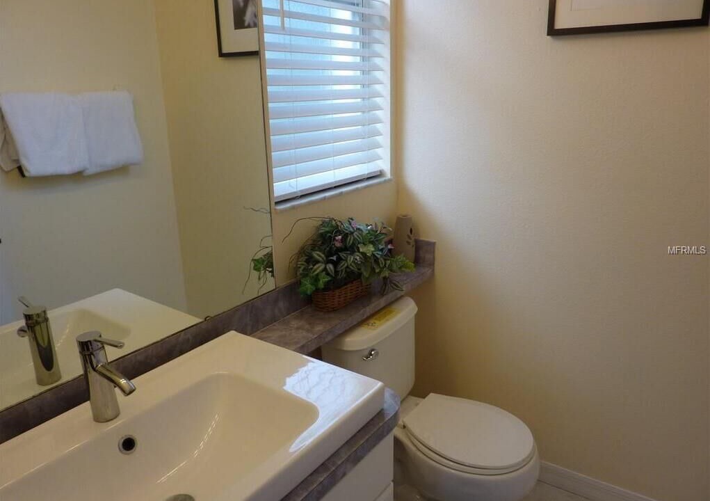 Photo of Bathroom in Sunset Lakes