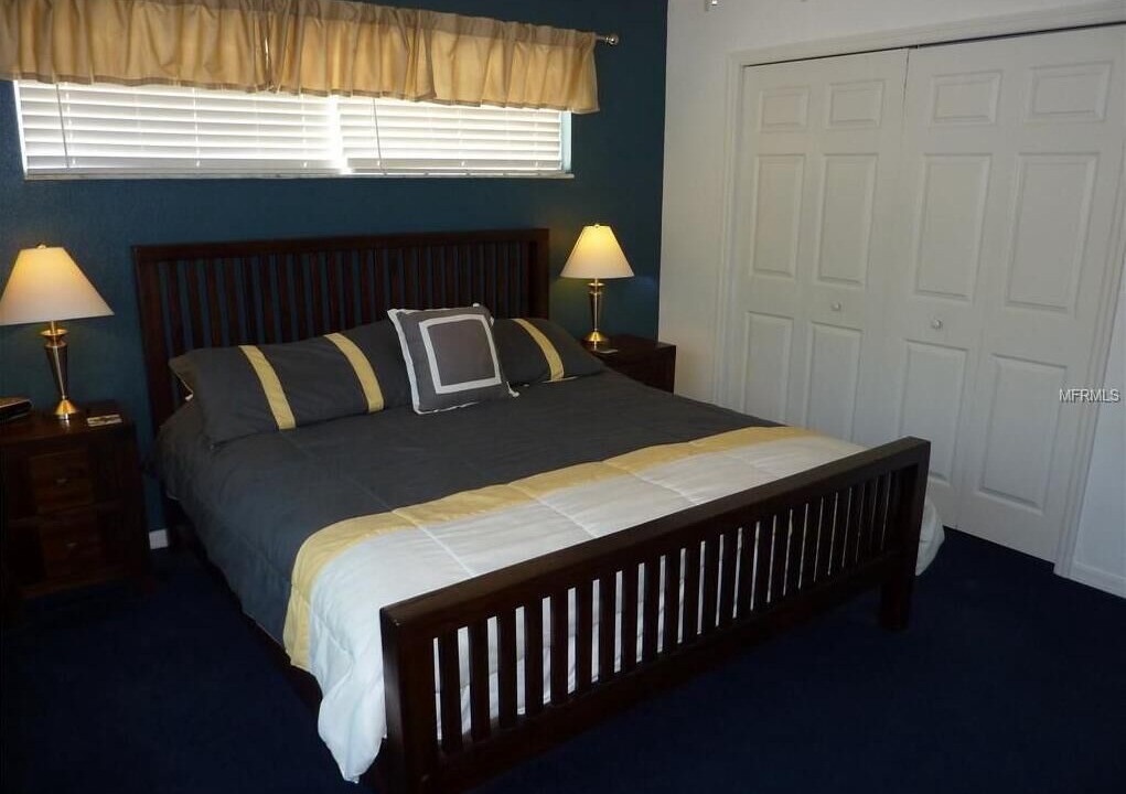 Photo of Bedroom in Sunset Lakes
