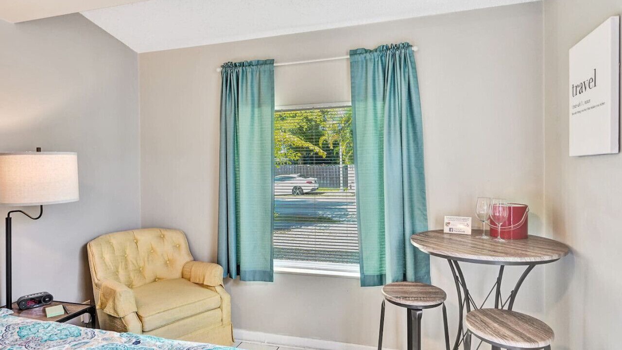 Photo of Bedroom in Wilton Manors