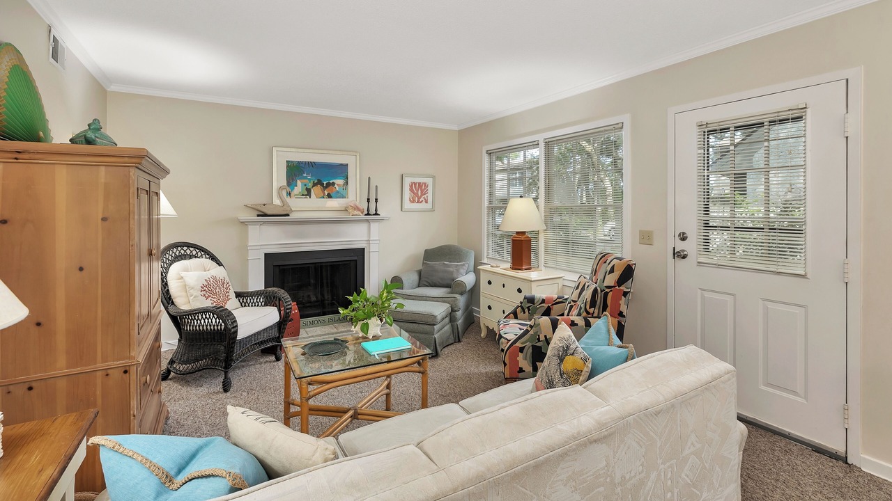 Photo of Livingroom in Saint Simons Island