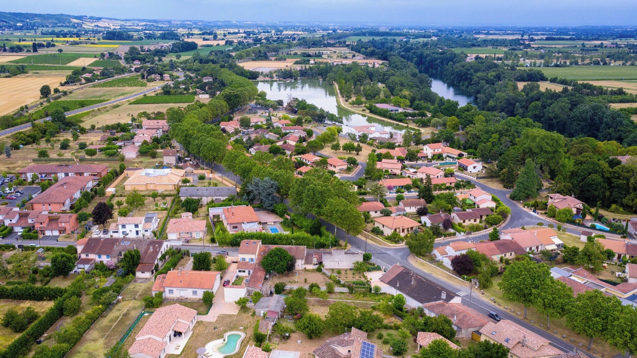 Photo of Outdoor in Lisle-sur-Tarn