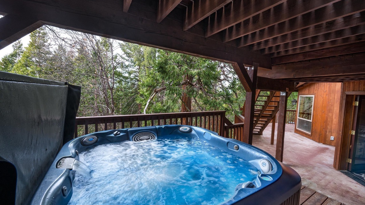 Photo of Patio Balcony in Yosemite West