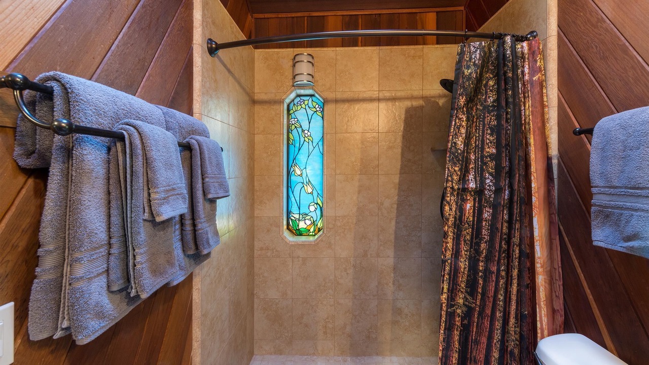 Photo of Bathroom in Yosemite West