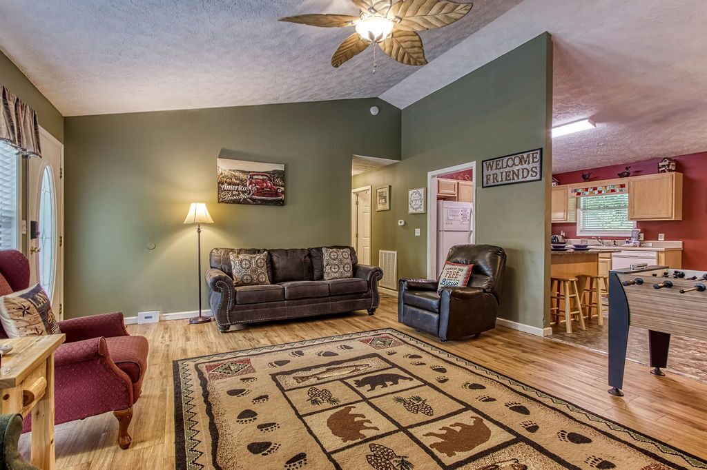 Photo of Livingroom in Sevierville