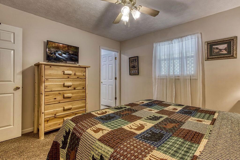 Photo of Bedroom in Sevierville
