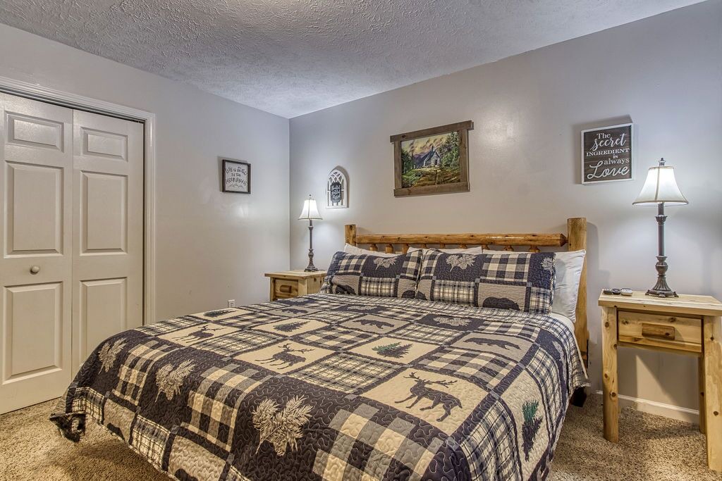 Photo of Bedroom in Sevierville