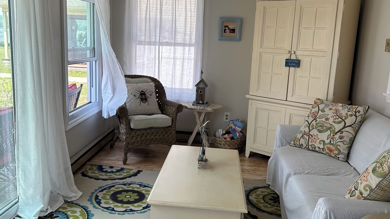 Photo of Livingroom in Blossvale