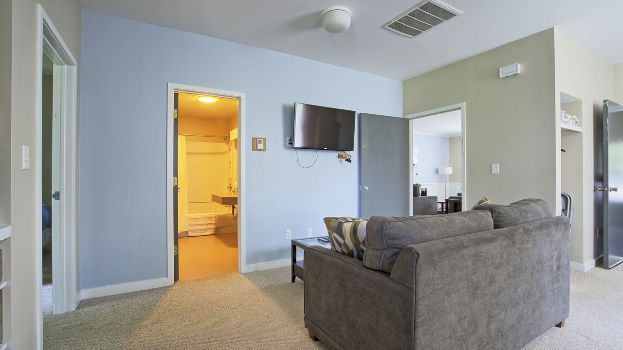 Photo of Livingroom in Ithaca