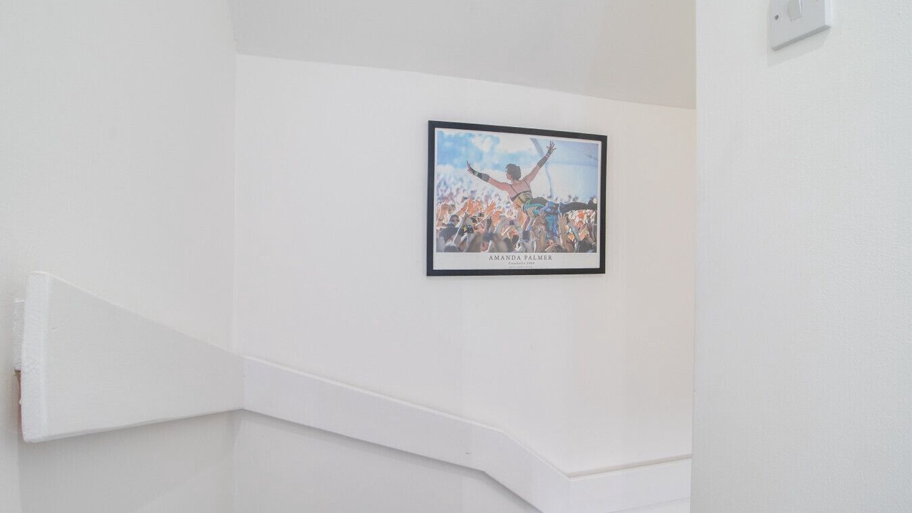 Photo of Others in Paisley