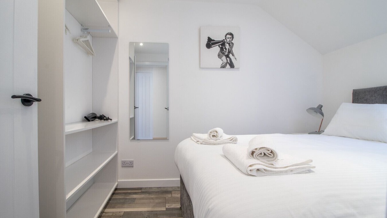 Photo of Bedroom in Paisley