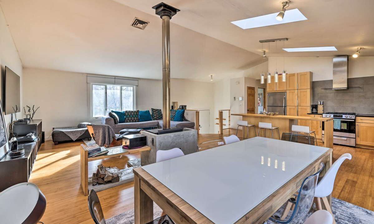 Photo of Livingroom in Tamiment