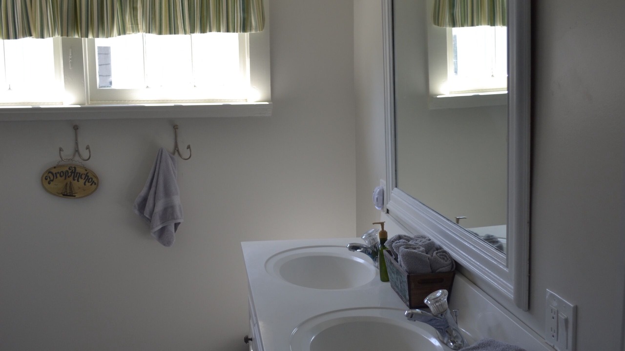 Photo of Bathroom in Lakewood