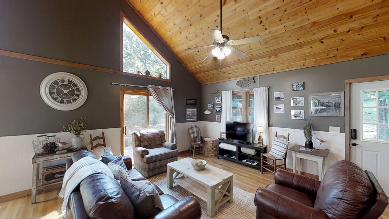 Photo of Livingroom in Tecumseh