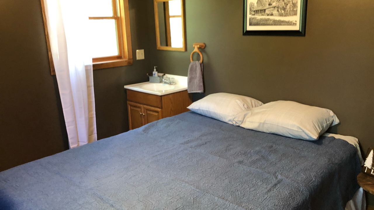 Photo of Bedroom in Tecumseh