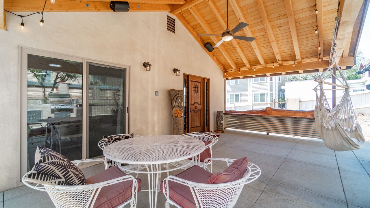 Photo of Outdoor in Orange