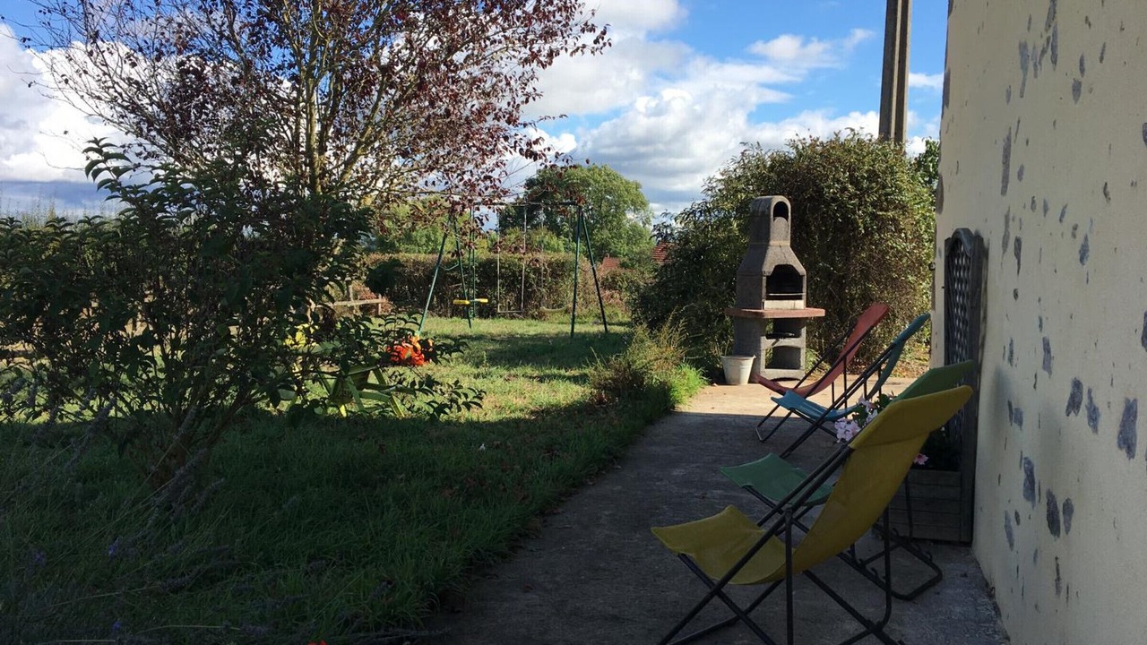 Photo of Patio Balcony in Bourbon-l'Archambault