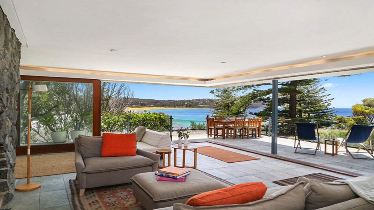 Photo of Livingroom in Macmasters Beach