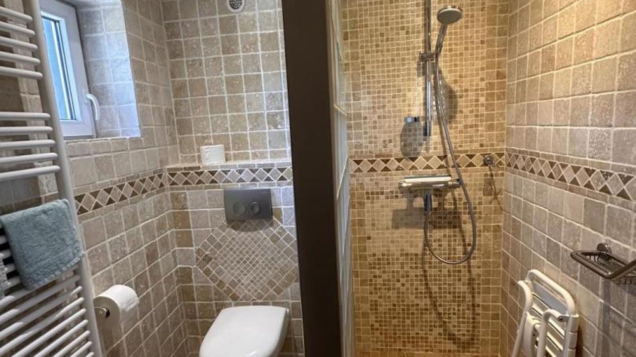 Photo of Bathroom in Vendat
