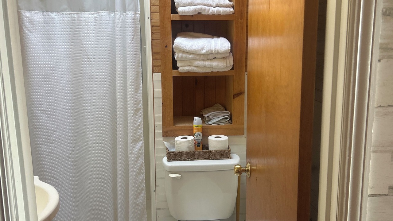 Photo of Bathroom in Mayfield