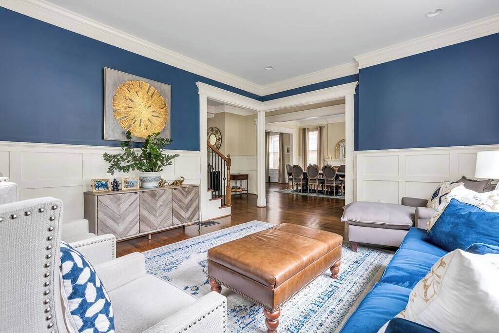 Photo of Livingroom in Midtown