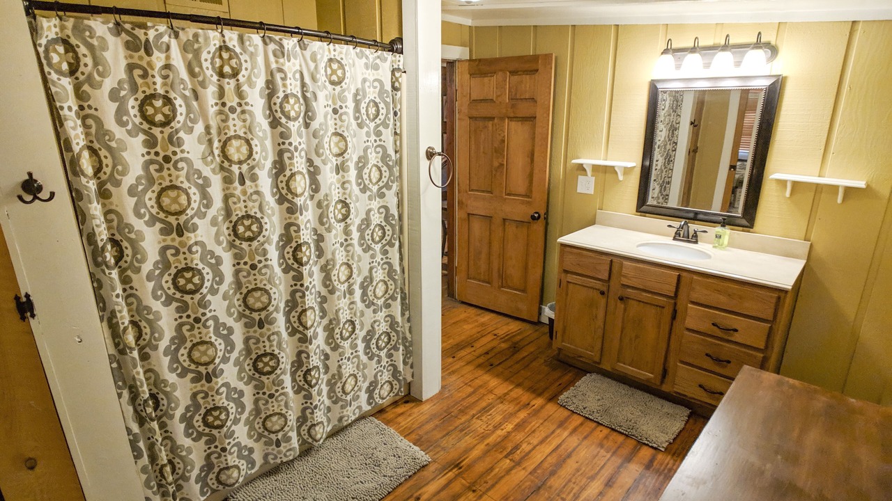 Photo of Bathroom in Mentone