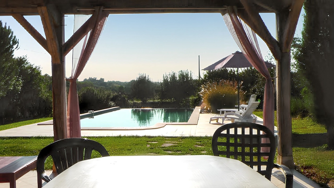 Photo of Others in Issac