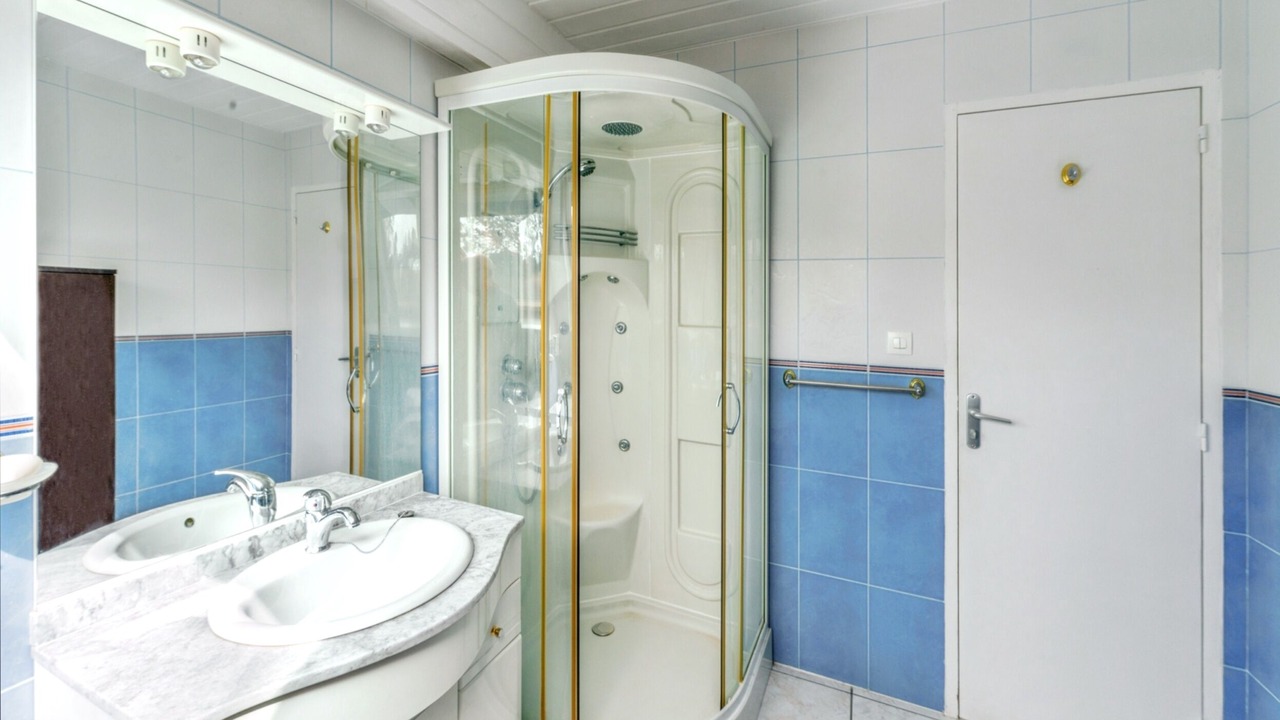 Photo of Bathroom in Saint-Pol-de-Leon