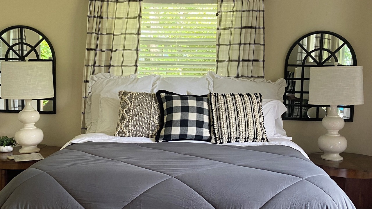 Photo of Bedroom in Cedar Cliff