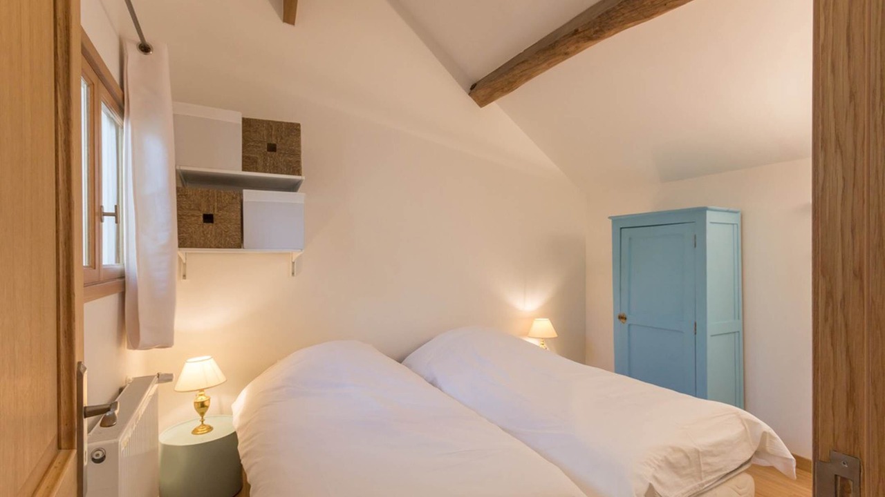 Photo of Others in Bailly