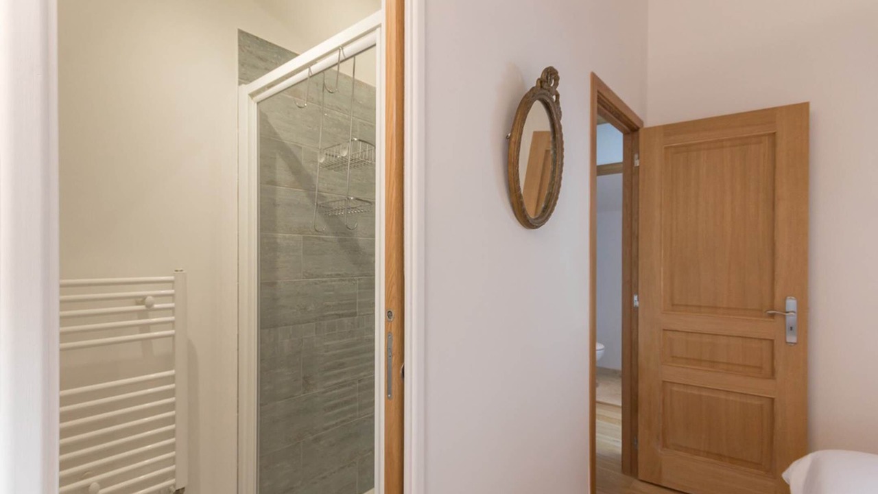 Photo of Others in Bailly