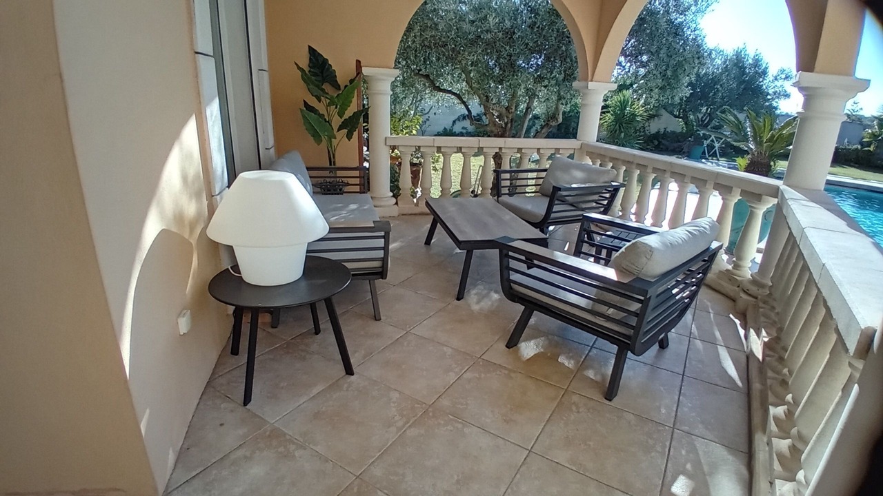 Photo of Outdoor in Vendemian