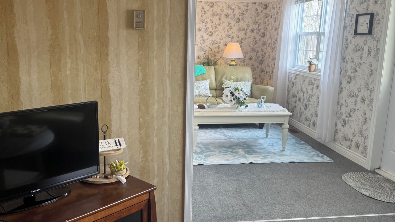 Photo of Livingroom in Norris Point
