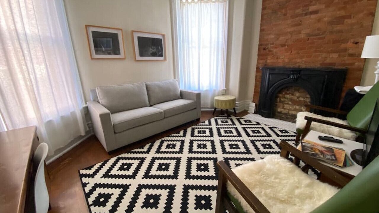 Photo of Livingroom in Old Louisville