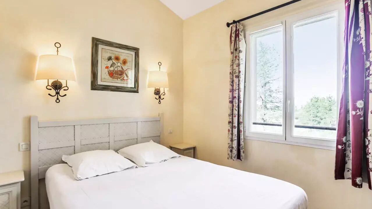 Photo of Bedroom in Rouret