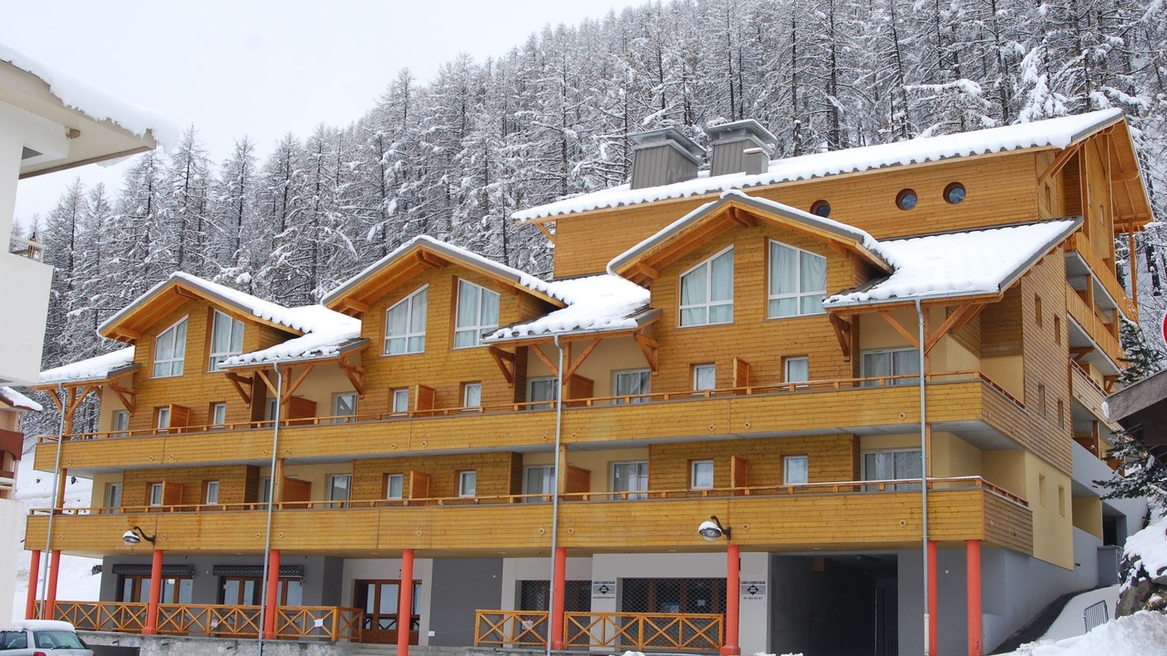 Photo of Others in Allos