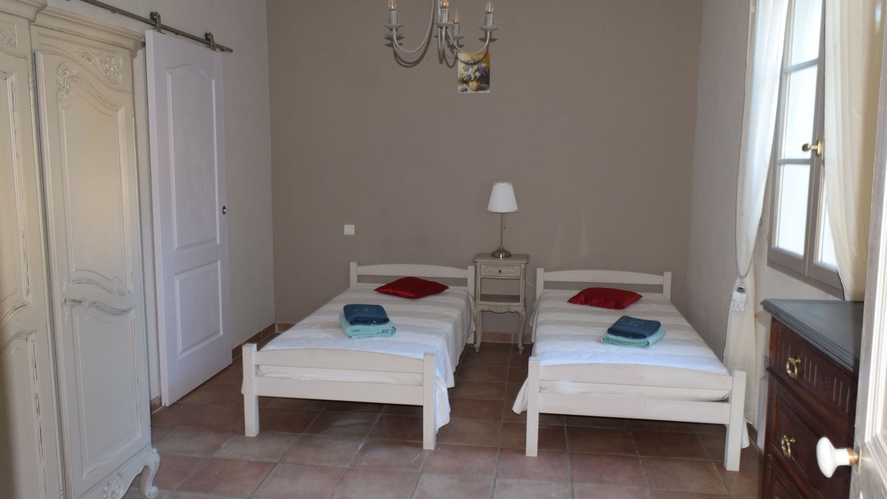 Photo of Bedroom in Caumont-sur-Durance