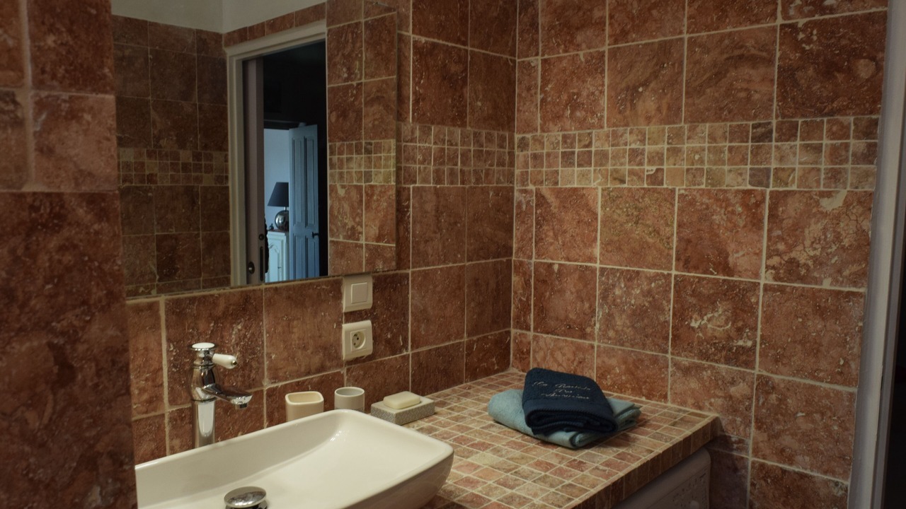 Photo of Bathroom in Caumont-sur-Durance