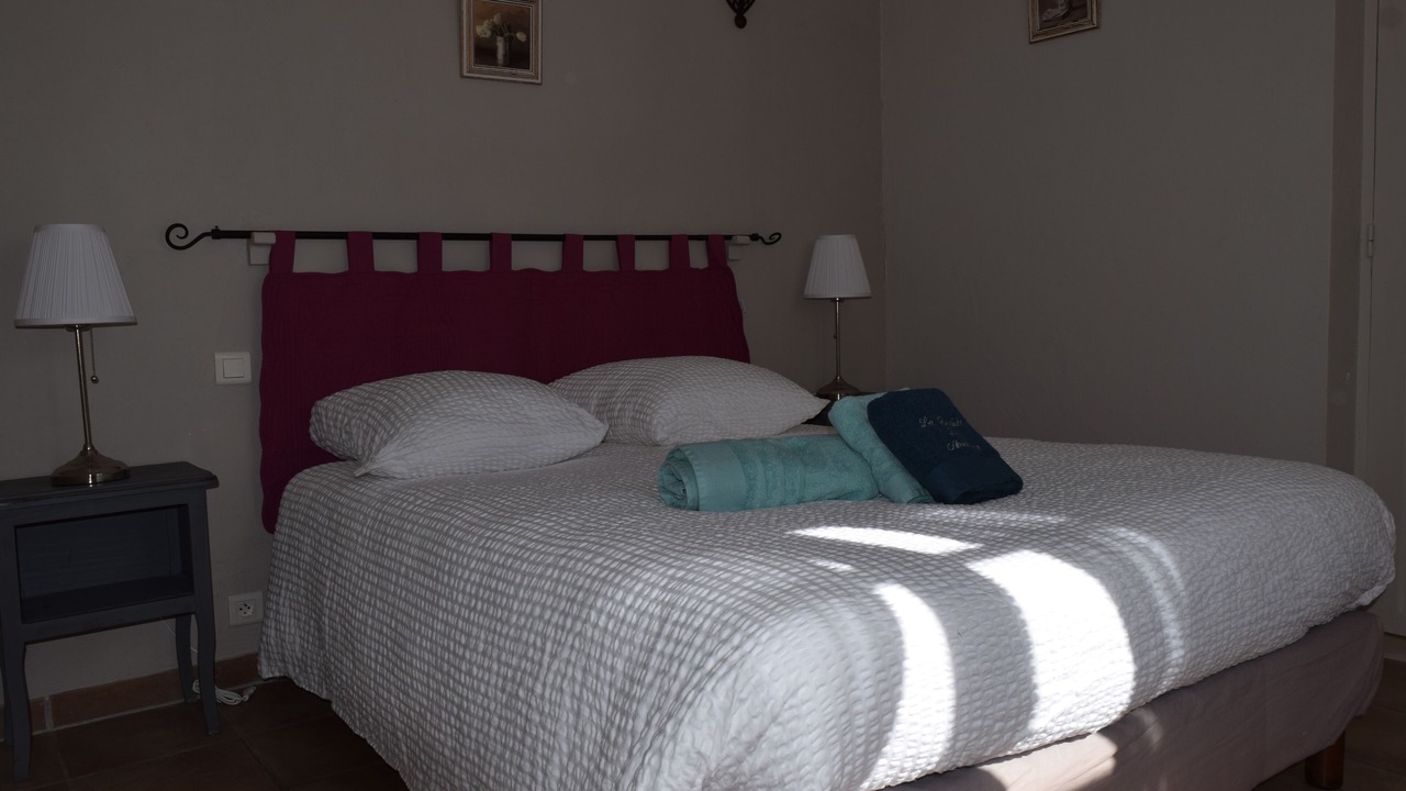 Photo of Bedroom in Caumont-sur-Durance
