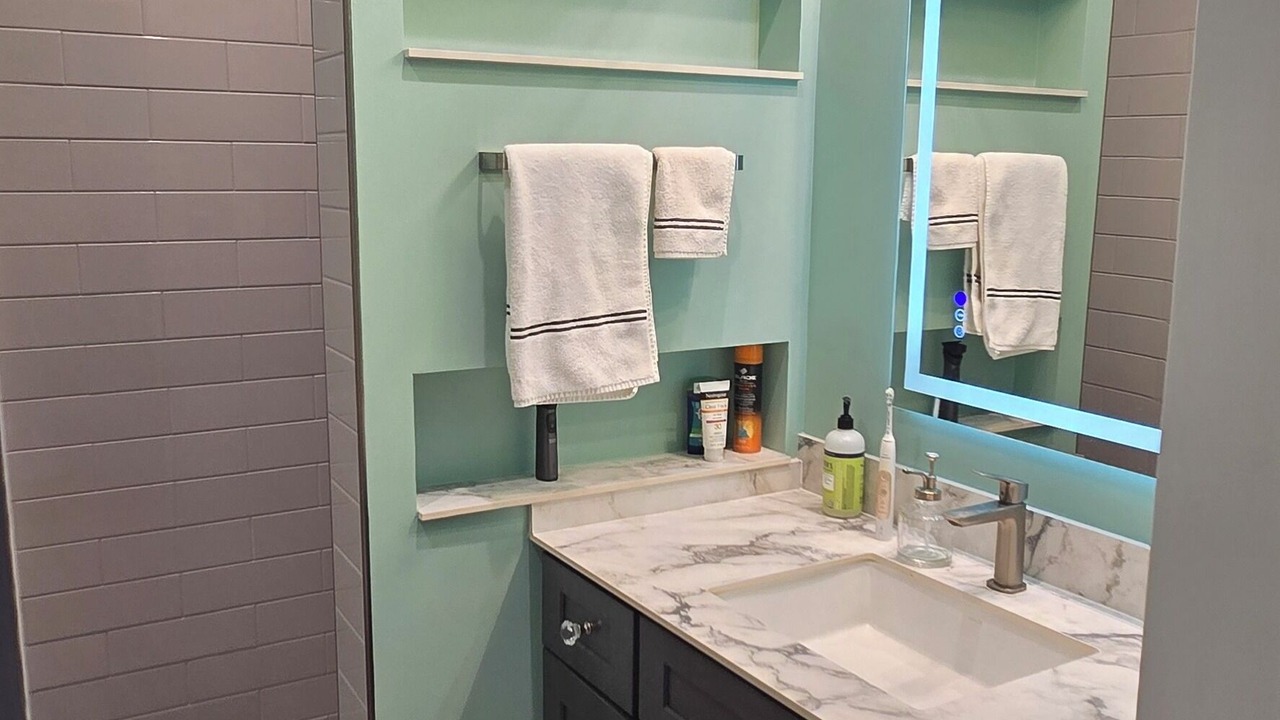 Photo of Bathroom in Oak Park