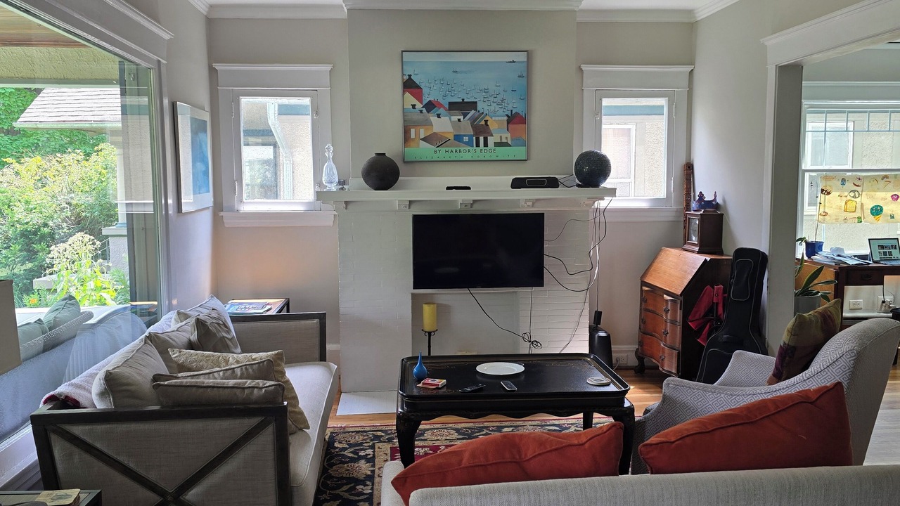 Photo of Livingroom in Oak Park