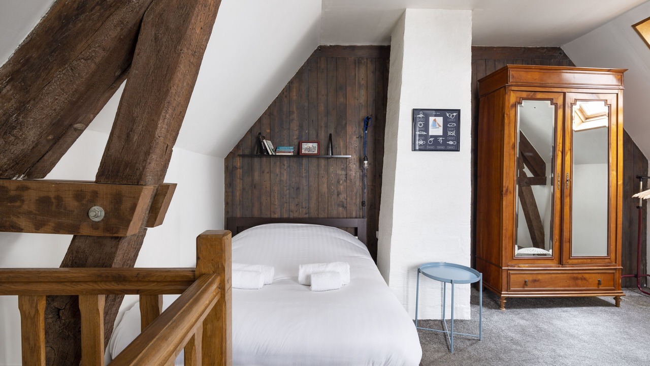 Photo of Bedroom in Centre