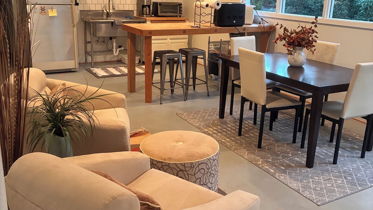 Photo of Others in Salem