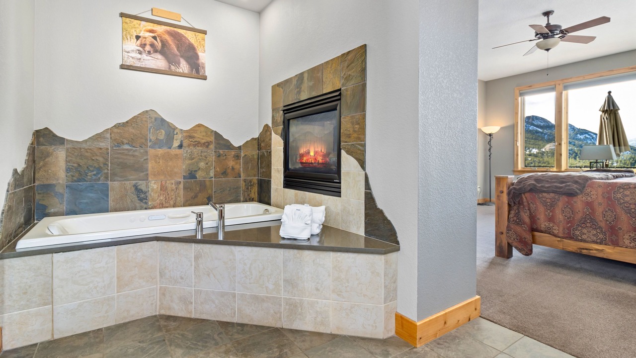 Photo of Livingroom in Windcliff Estates