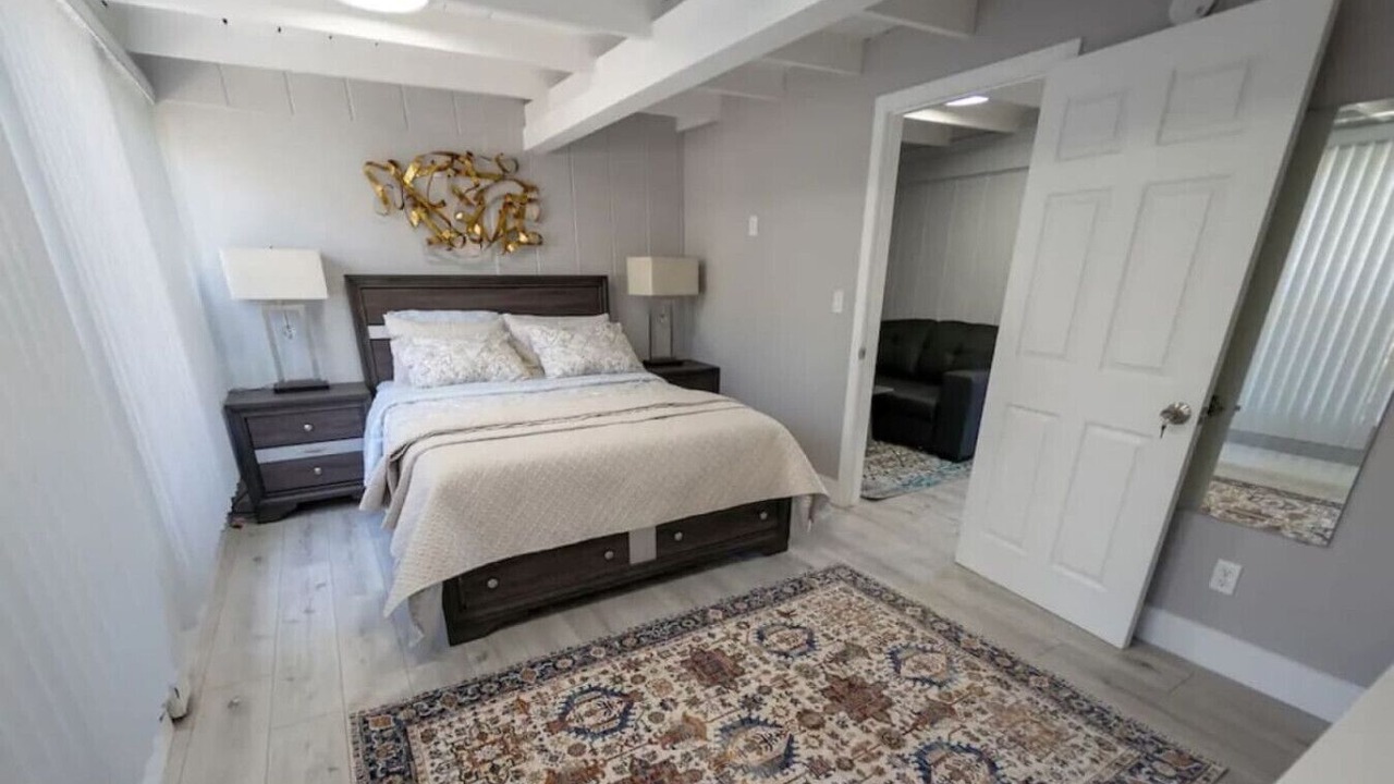 Photo of Bedroom in NoHo Arts District