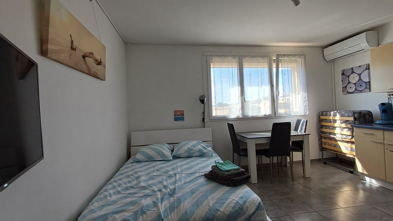 Photo of Bedroom in Palavas-les-Flots