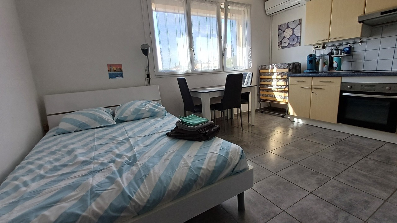 Photo of Bedroom in Palavas-les-Flots