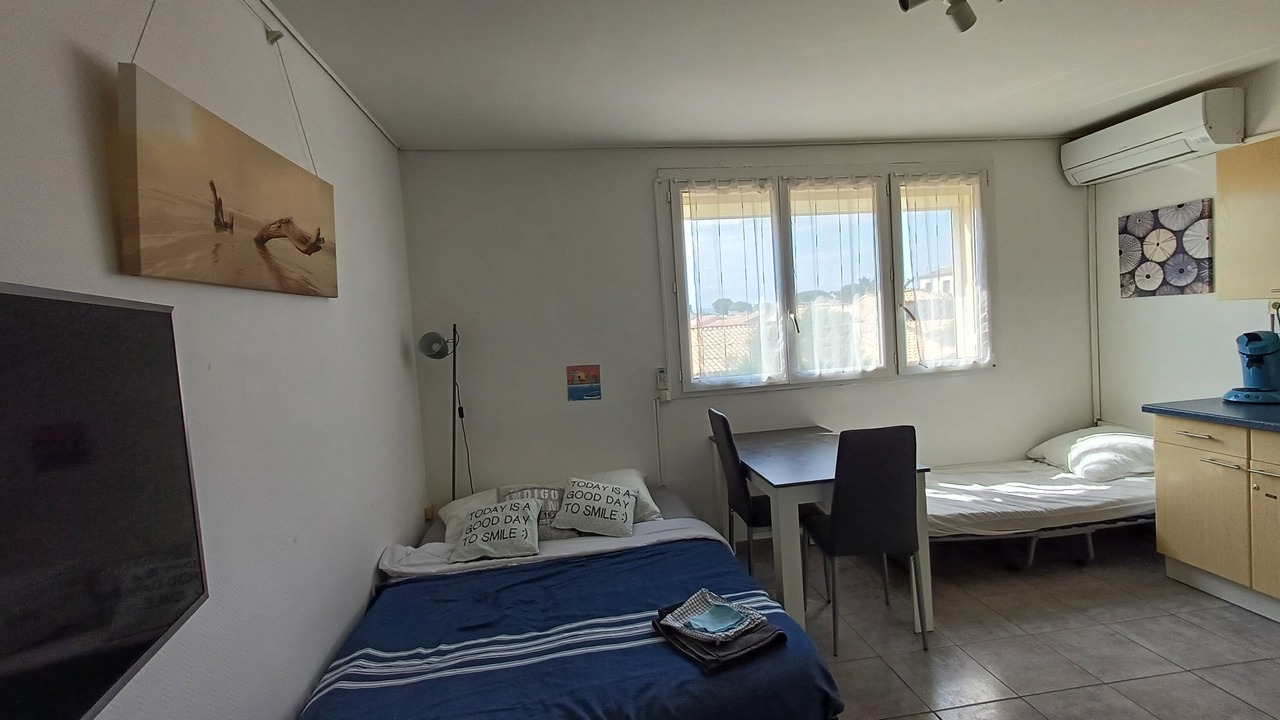 Photo of Bedroom in Palavas-les-Flots
